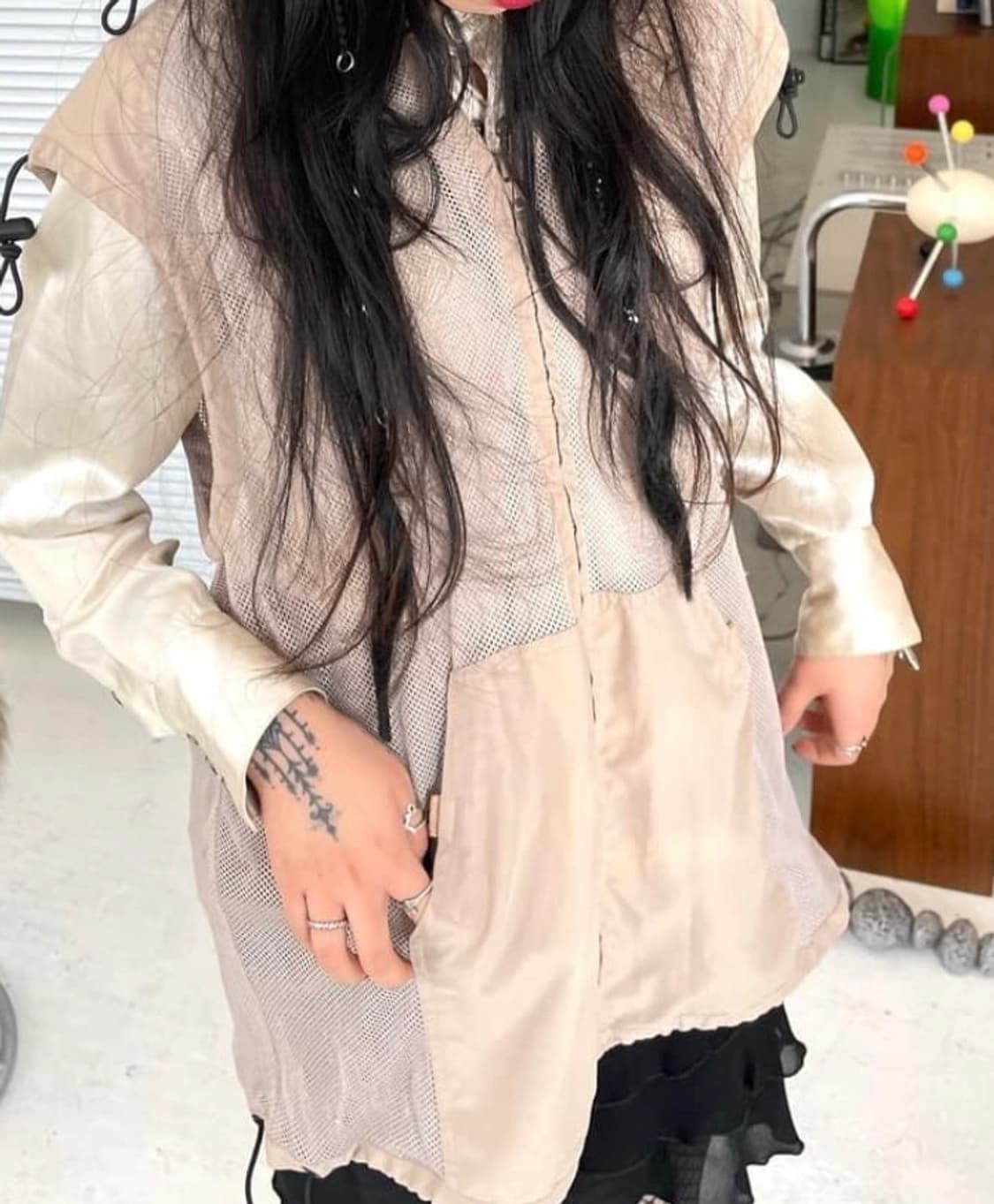 네펜데스 베스트 후드 (착샷ㅇ,모델착샷ㅇ) 상품이미지1