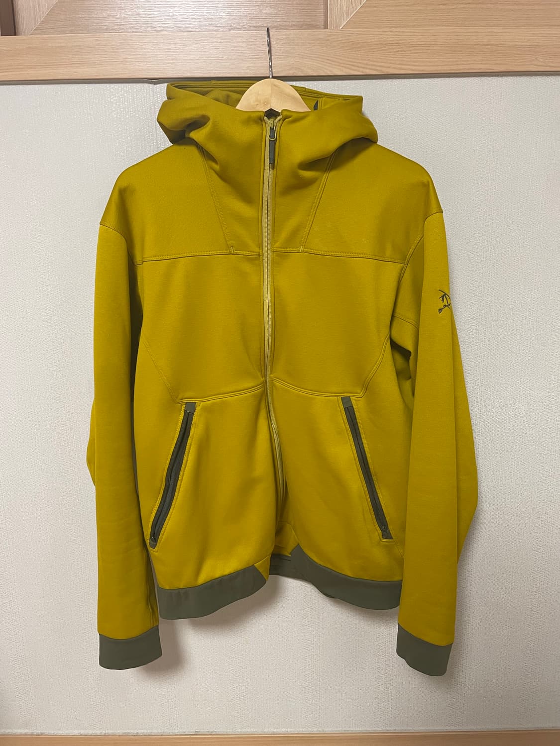 아크테릭스 후드집업 판매 상품이미지2