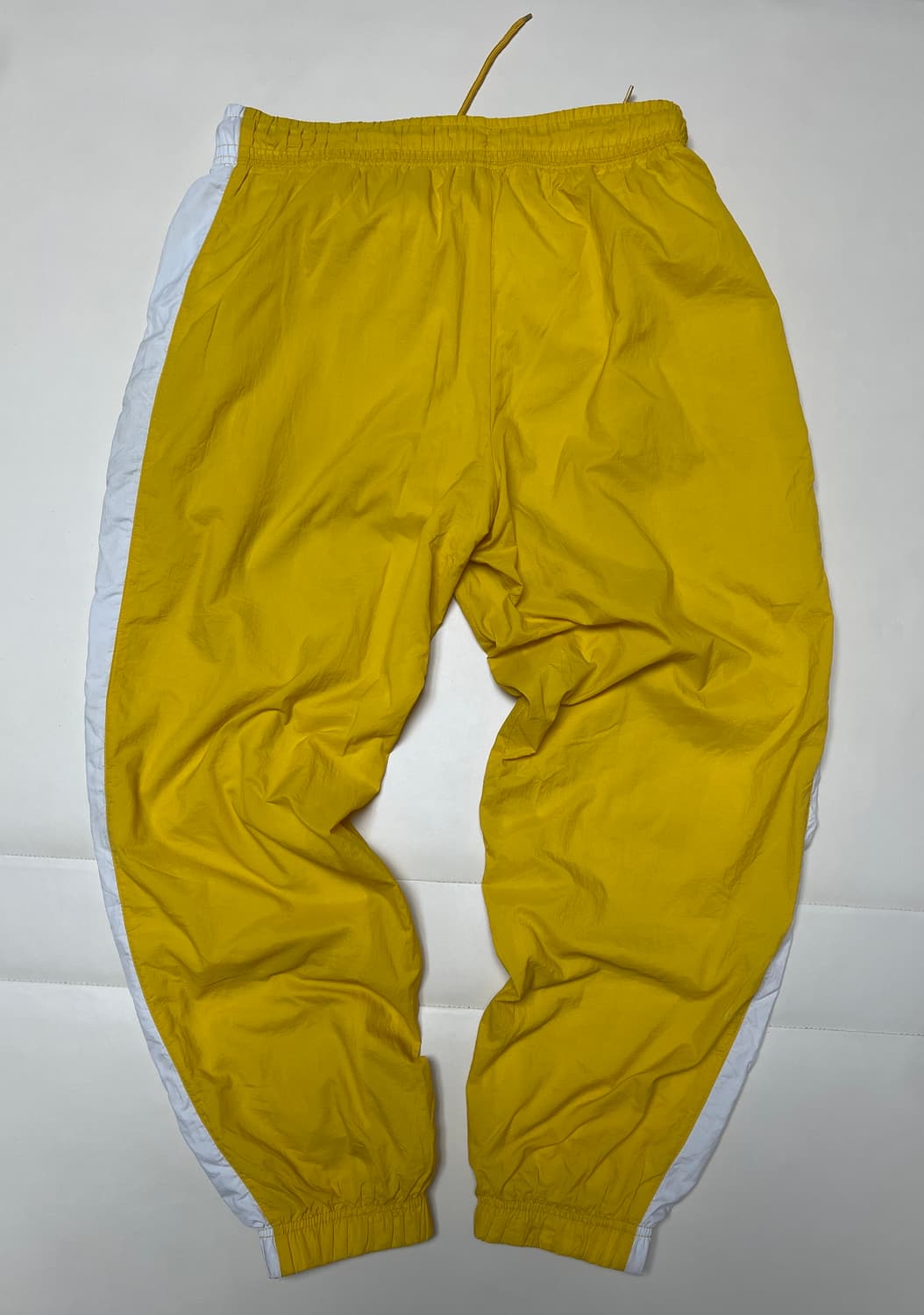 나이키 우븐 트랙 팬츠 옐로우  상품이미지2