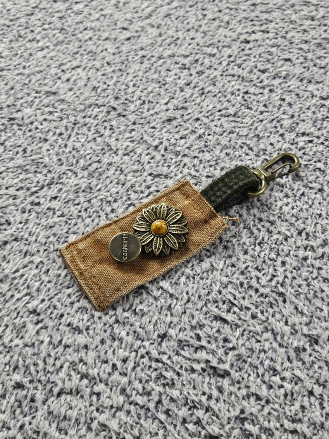 칼하트 버튼 핸드메이드 커스텀 카라비너 키링 ( OS ) / 10888 상품이미지1