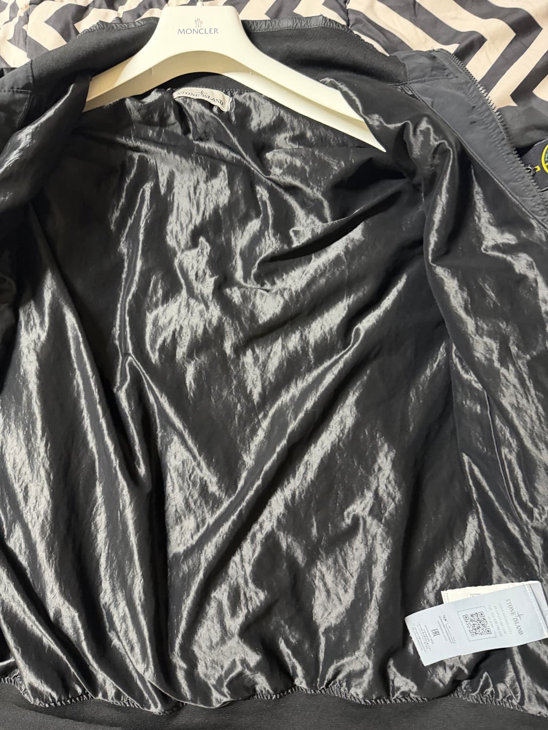 스톤 아일랜드 크링클랩스 R-NY 윈드 레지스턴트 자켓 25ss xl 상품이미지4