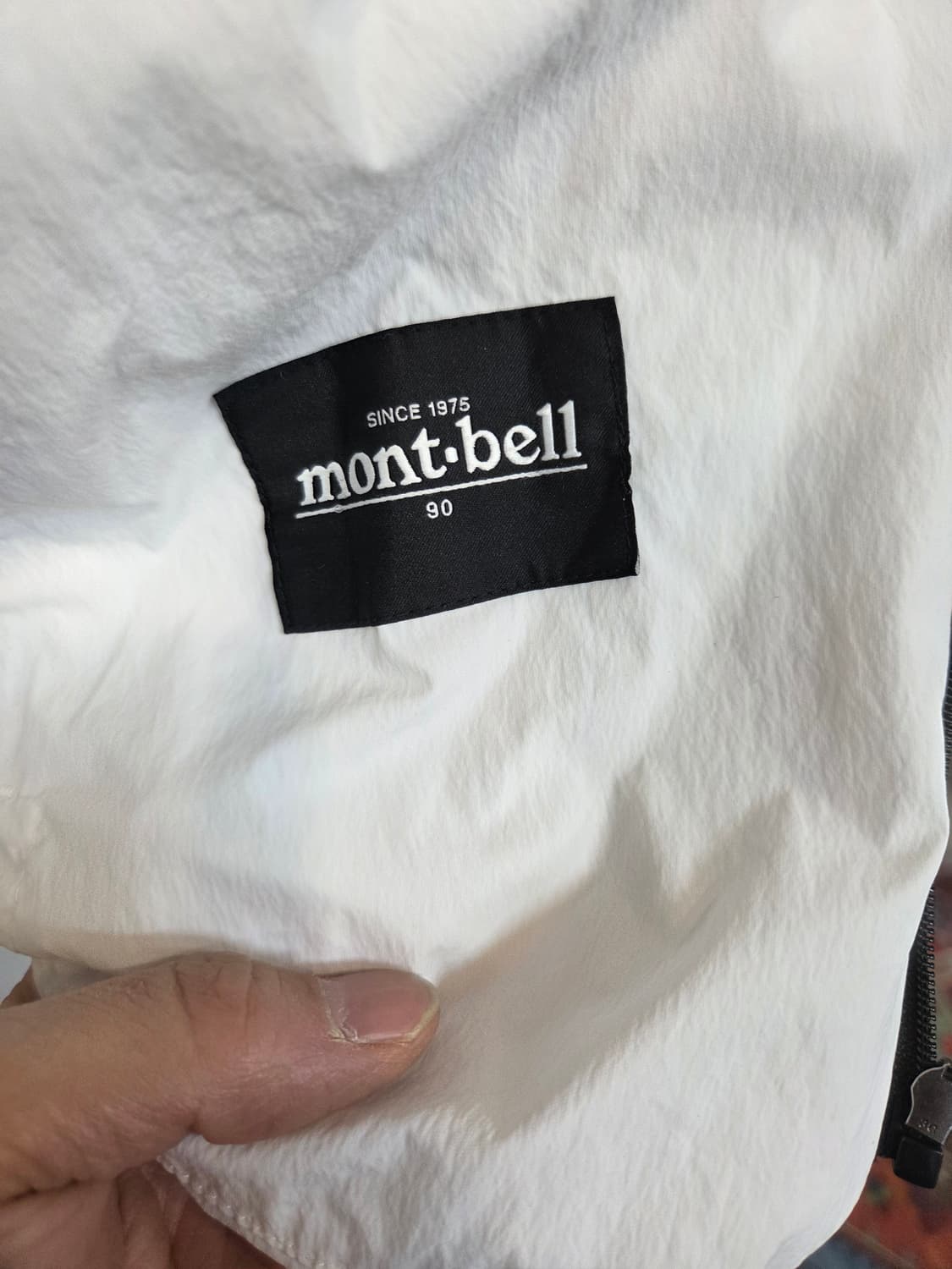 몽벨 여성 나일론 우븐 집업자켓 90 상품이미지3