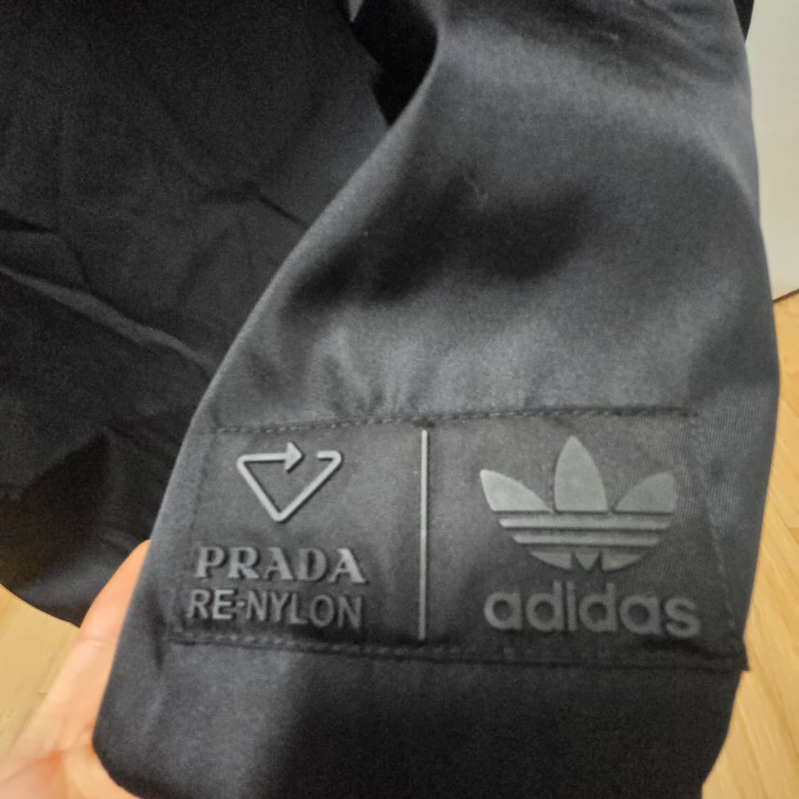 한정판 [정품](46)아디다스 for 프라다 리나일론 재킷 상품이미지5