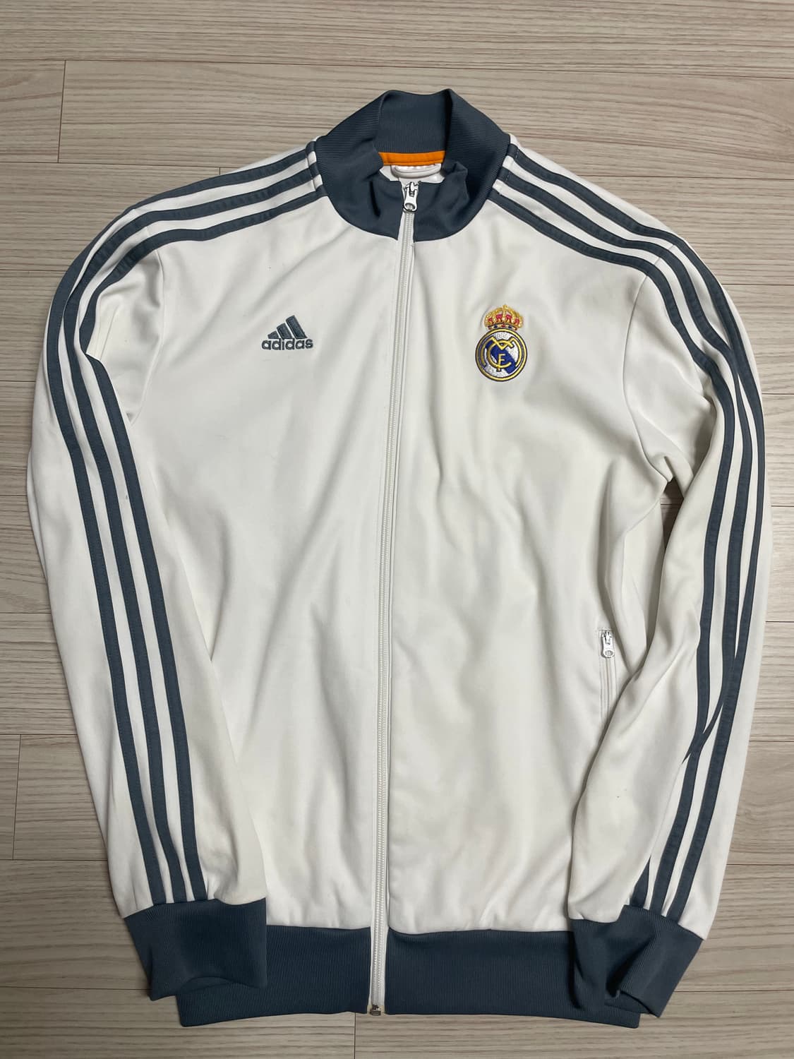 대장급 아디다스 레알마드리드 흰회 져지 상품이미지1