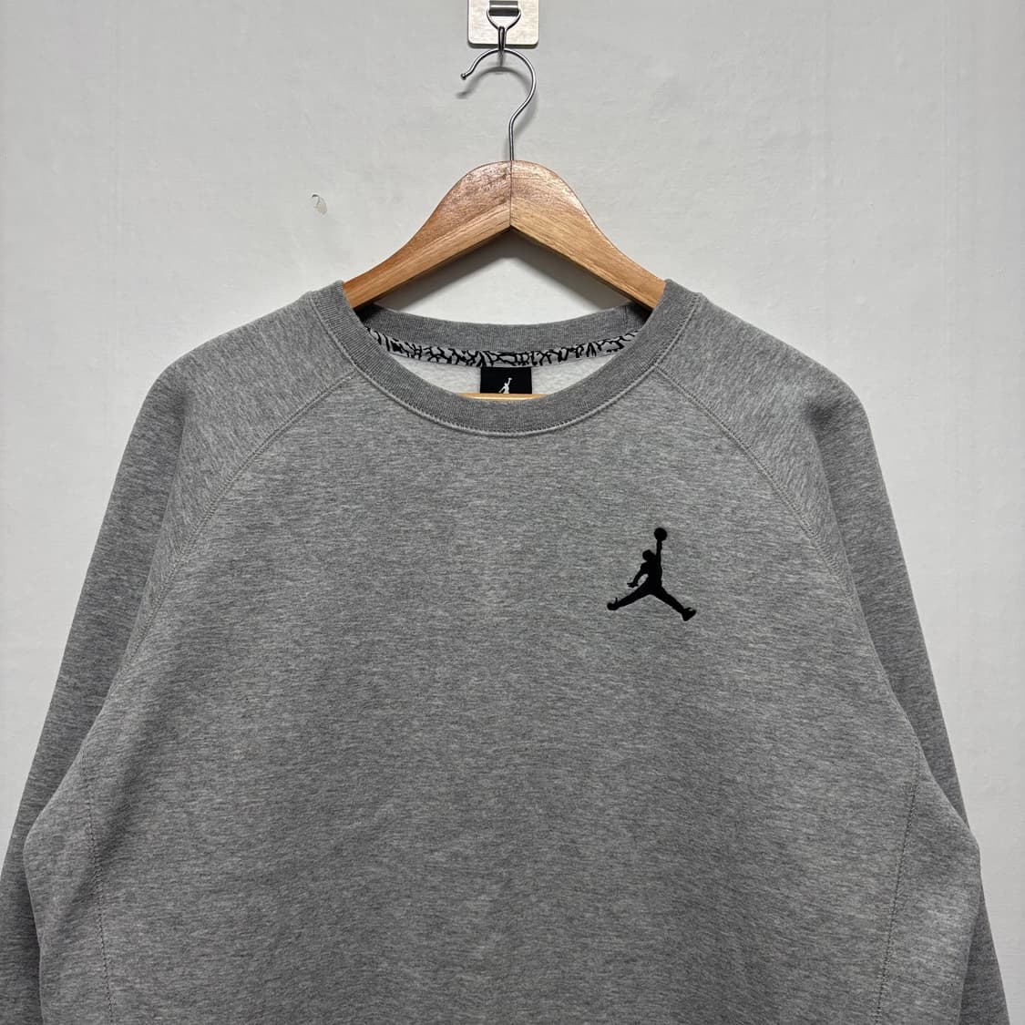 조던 점프맨 그레이 맨투맨 상품이미지2