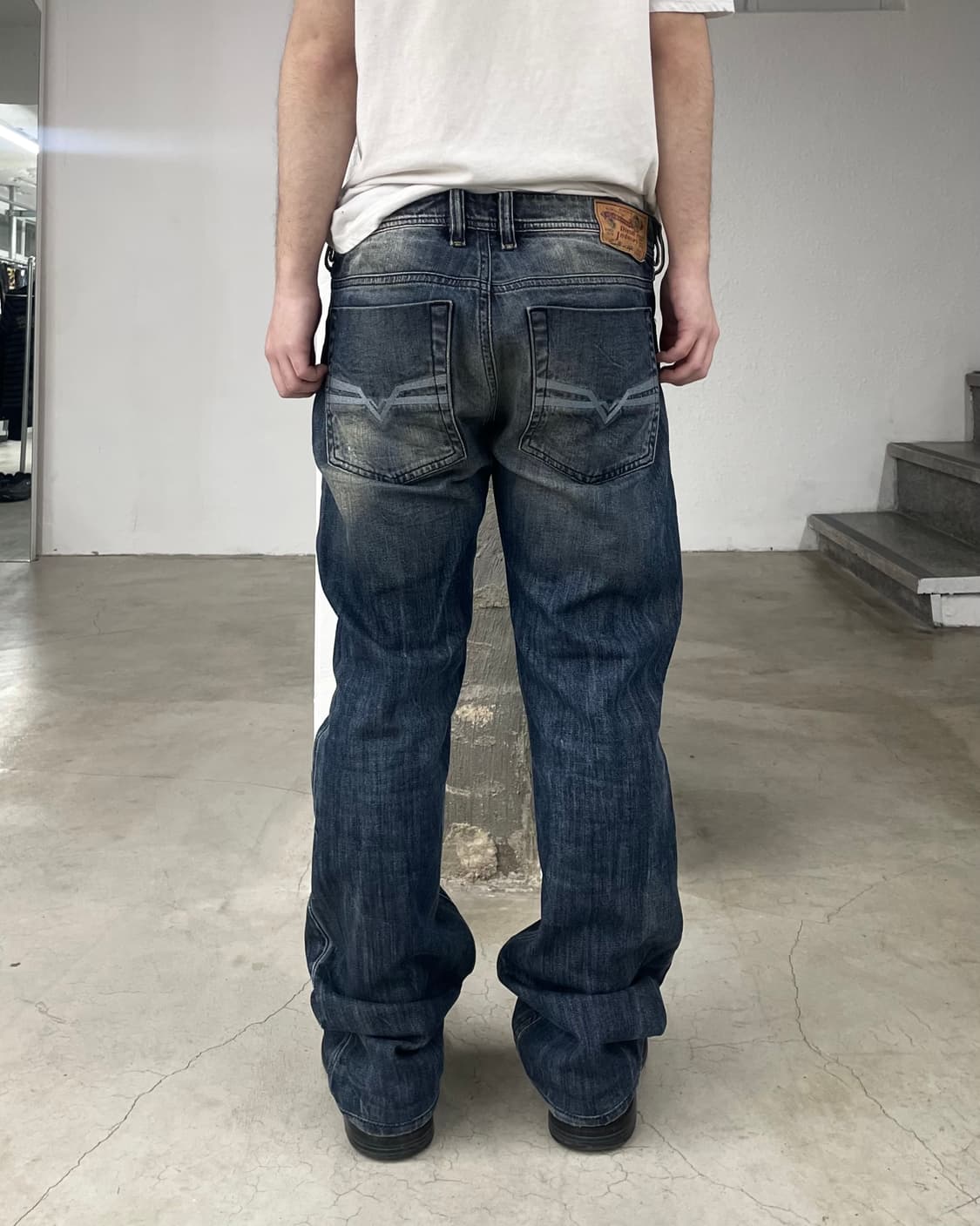 디젤 자티니 플레어 팬츠 상품이미지2