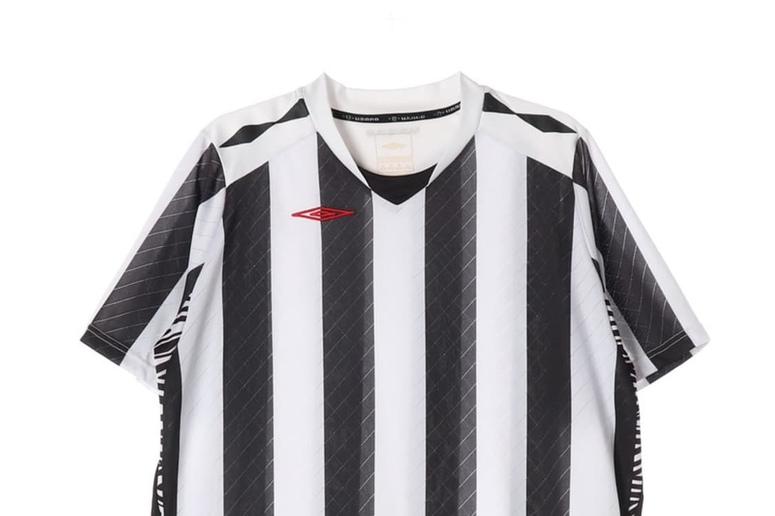 엄브로 흑백 스트라이프 V넥 반팔 L 상품이미지3