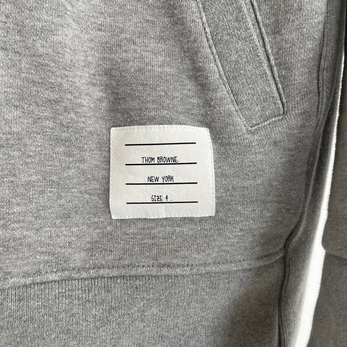 톰브라운 그레이 사선 후드 집업 상품이미지5