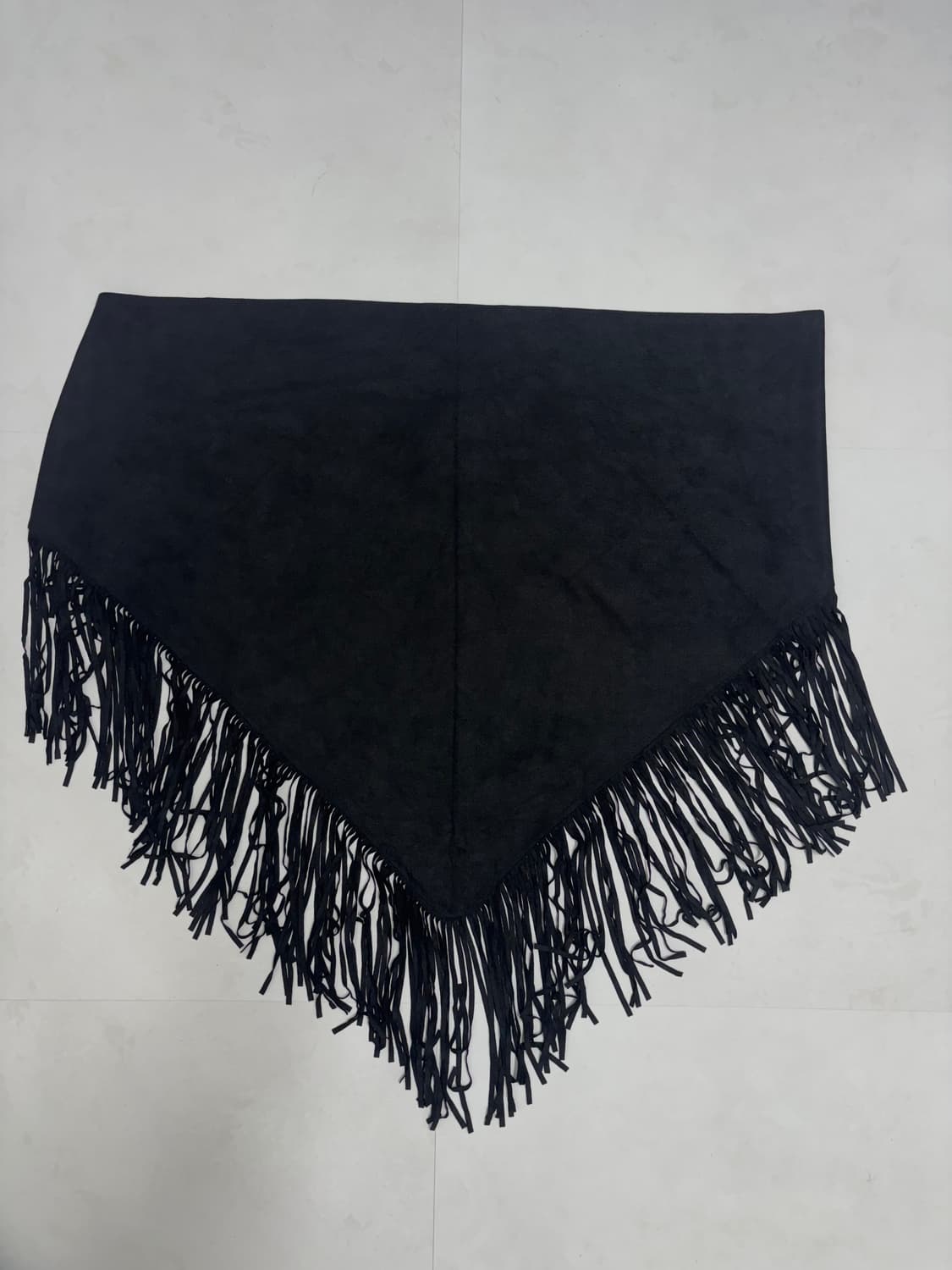 TASSEL SUEDE SHAWL 상품이미지5