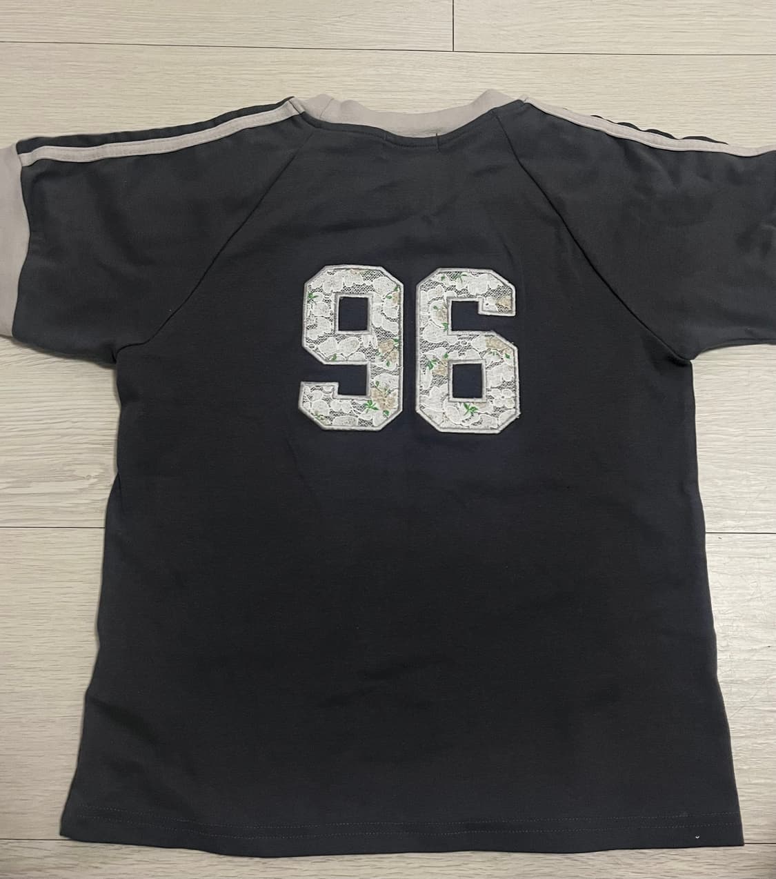 락케이크 Sports 96 Lace Crop Top 상품이미지4