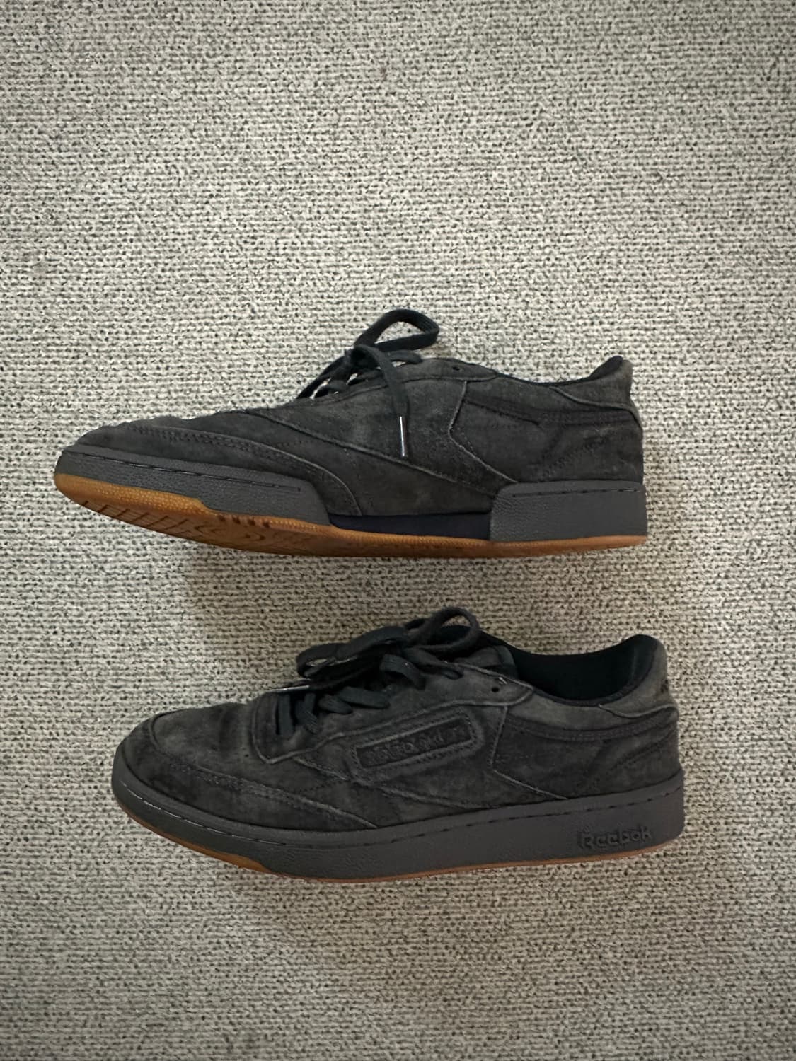 리복 클럽 C 스웨이드 빈티지 블랙 280 상품이미지2