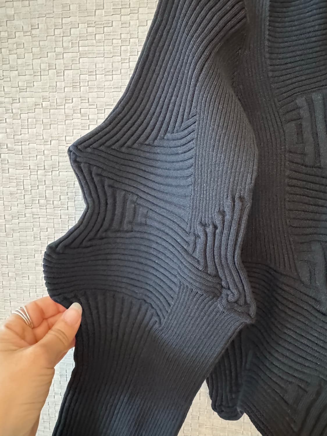 이세이미야케 링키지 가디건 블랙 상품이미지4