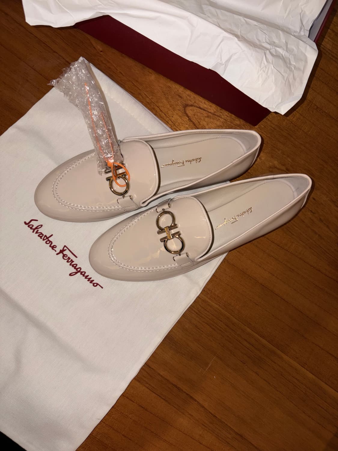 (새상품) 페라가모 간치니 모카신 여성 로퍼 6½  상품이미지4