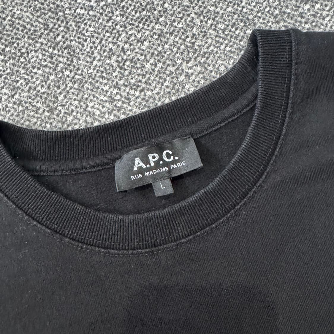 A.P.C (아페쎄) 블랙 로고 티셔츠 상품이미지3