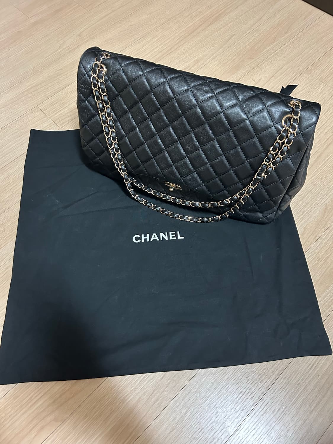 Chanel flap bag black 상품이미지1