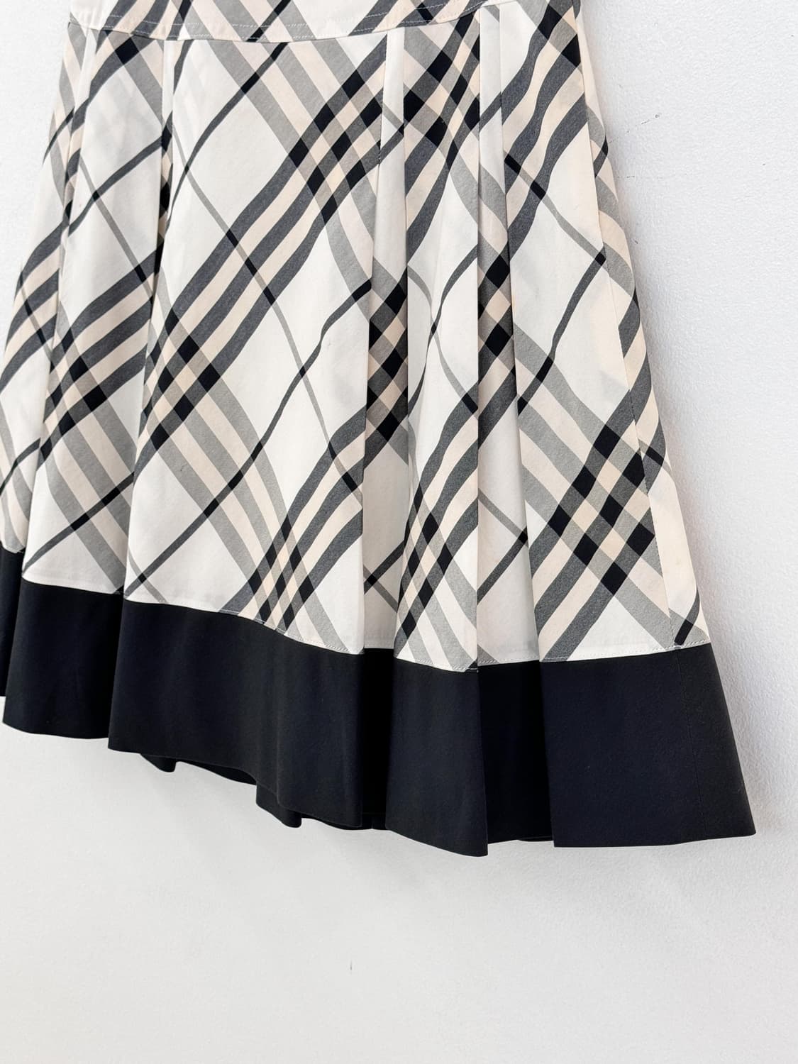 Burberry check skirts  상품이미지3