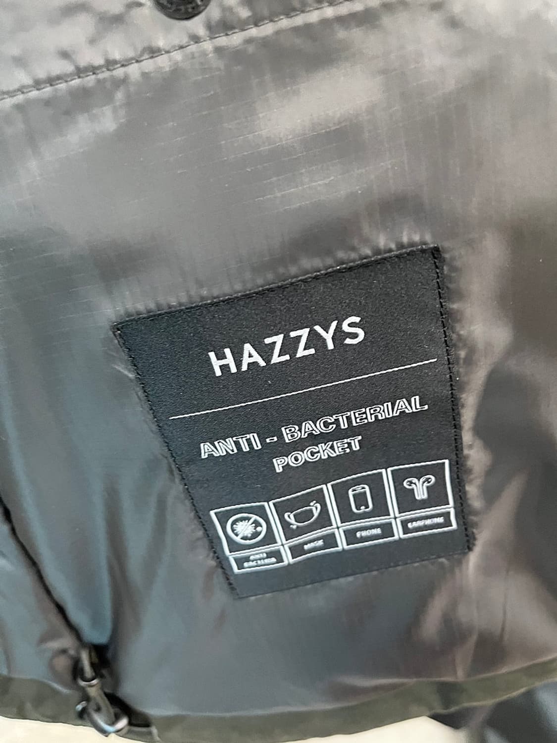 95) 헤지스 24fw 양털 패딩자켓  상품이미지8