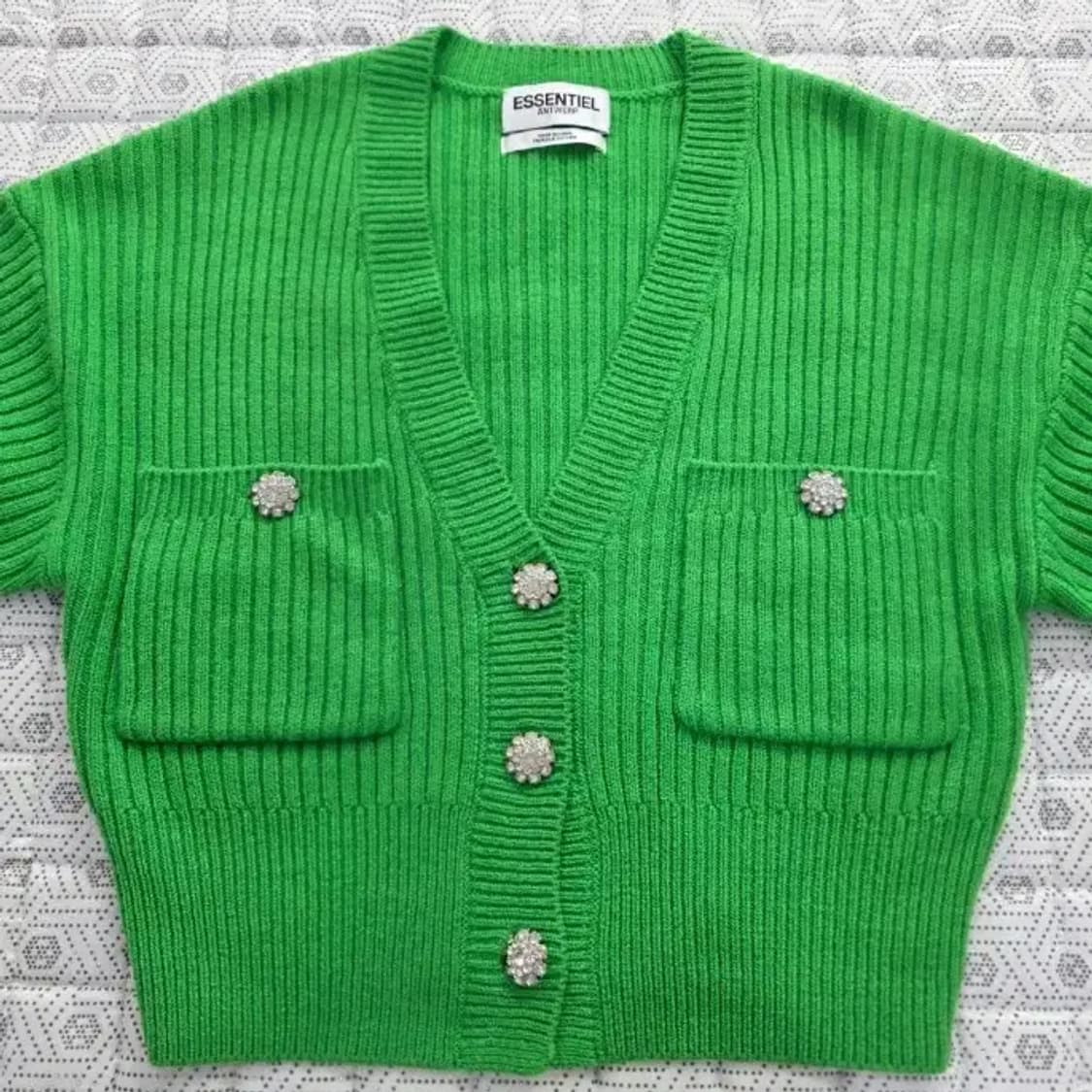 (새상품급) ESSENTIEL 에센셜 앤트워프 그린 니트 가디건 ~55 상품이미지9