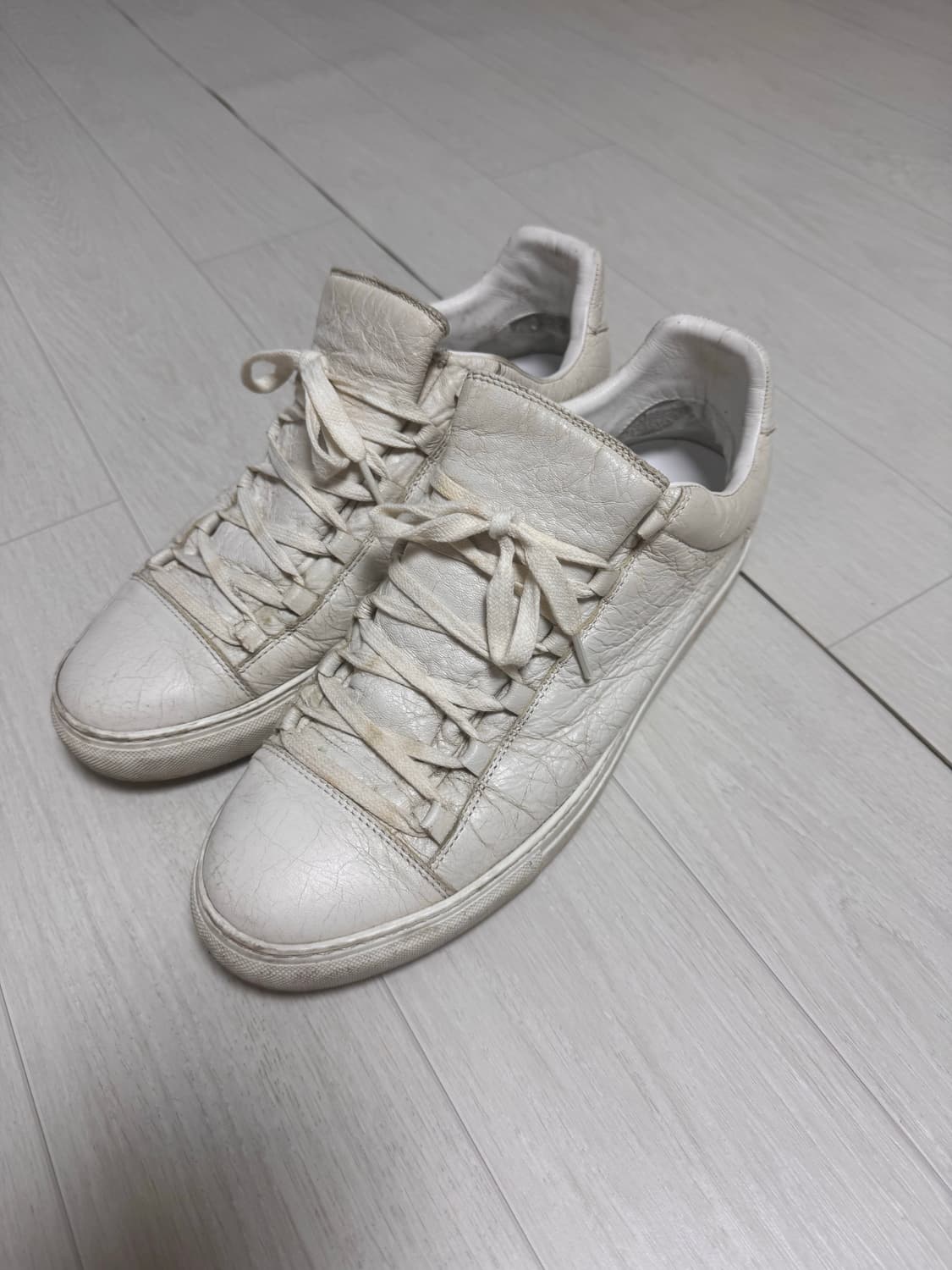 발렌시아가 아레나 화이트 스니커즈(42) 상품이미지2