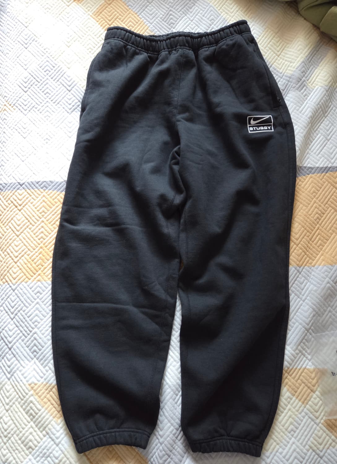 [L] 나이키 x 스투시 워시드 플리스 팬츠 블랙 상품이미지2