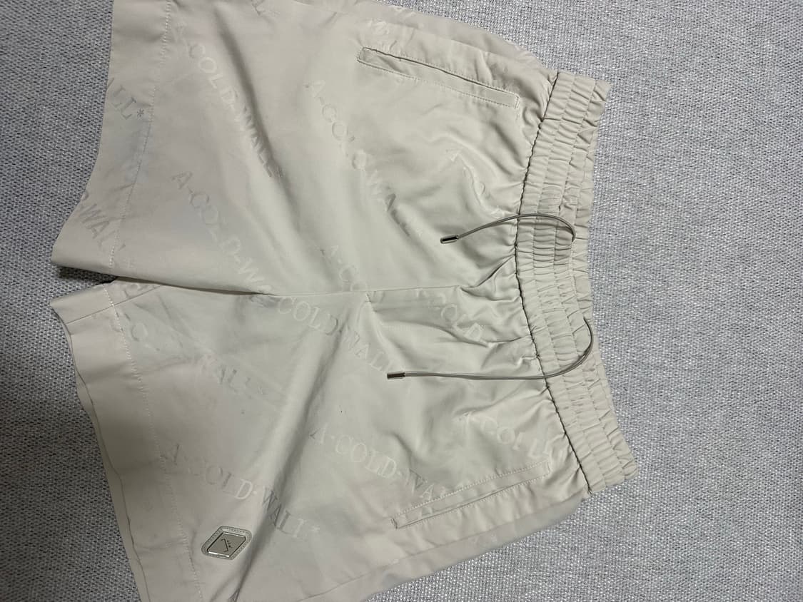 A-COLD-WALL 아이보리 나일론 쇼츠 상품이미지6