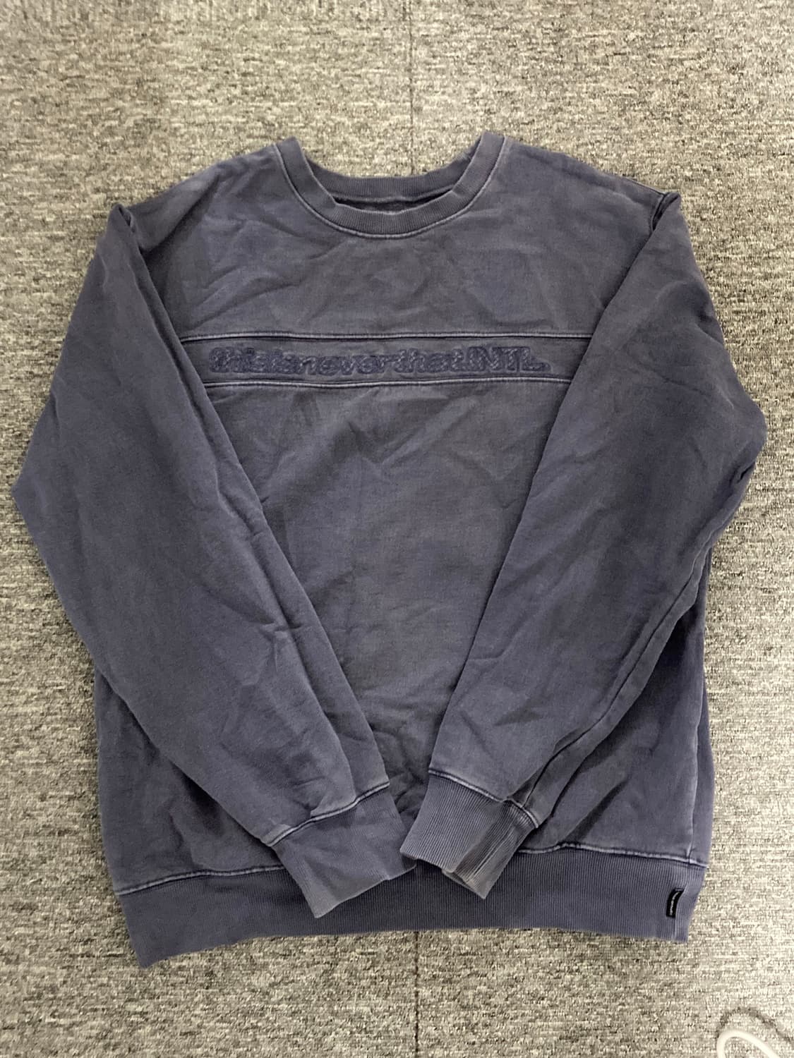 디스이즈네버댓 네이비 맨투맨 L 상품이미지1