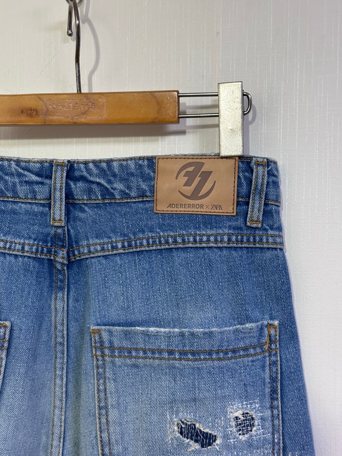 자라 아더에러 패치워크 워싱 데님 진 / 34/29-30“ 상품이미지6