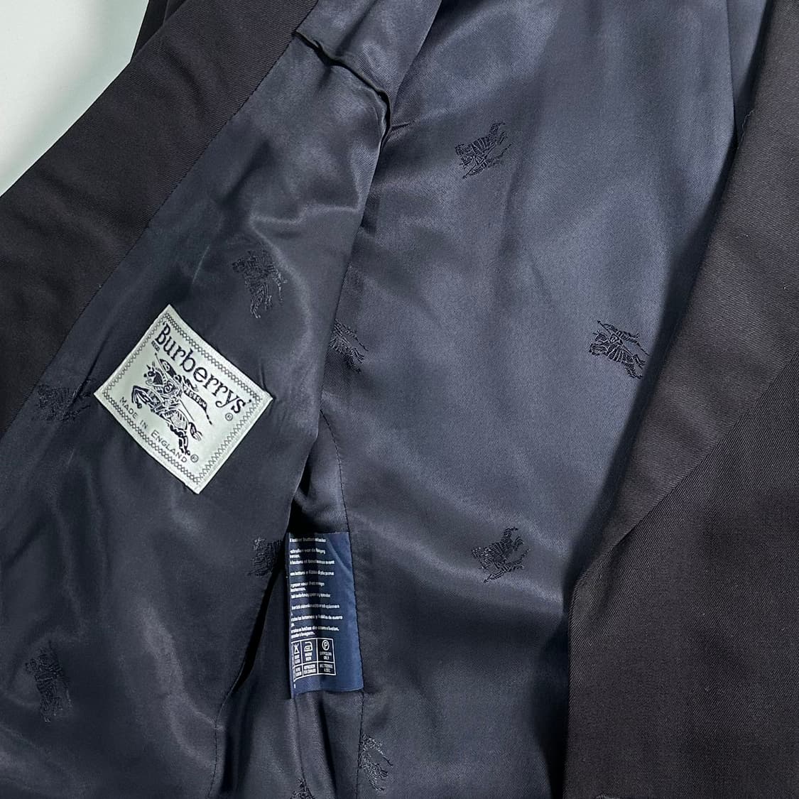  버버리 금장 더블 블레이저  상품이미지7