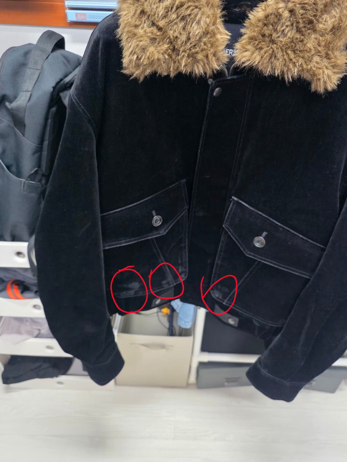 [XI] 엔더슨벨 벨벳 버 자켓MIKOOS

VELVET BOMBER 상품이미지3