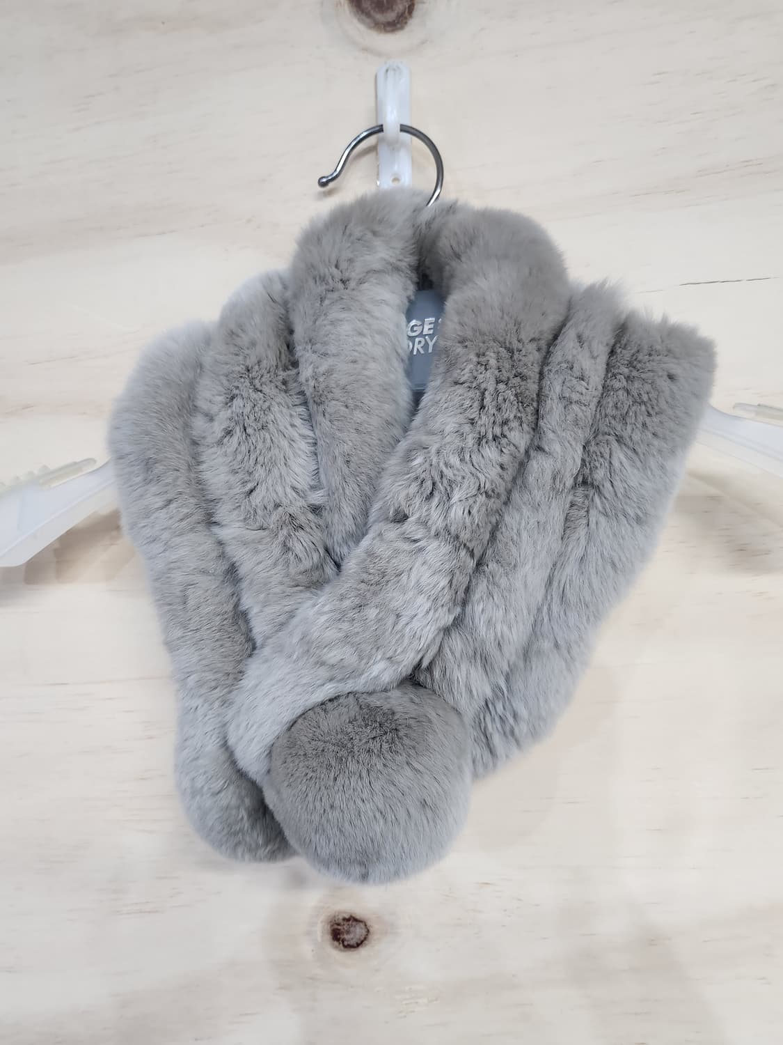 116) 메트로시티 렉스100 토끼털 목도리 상품이미지1