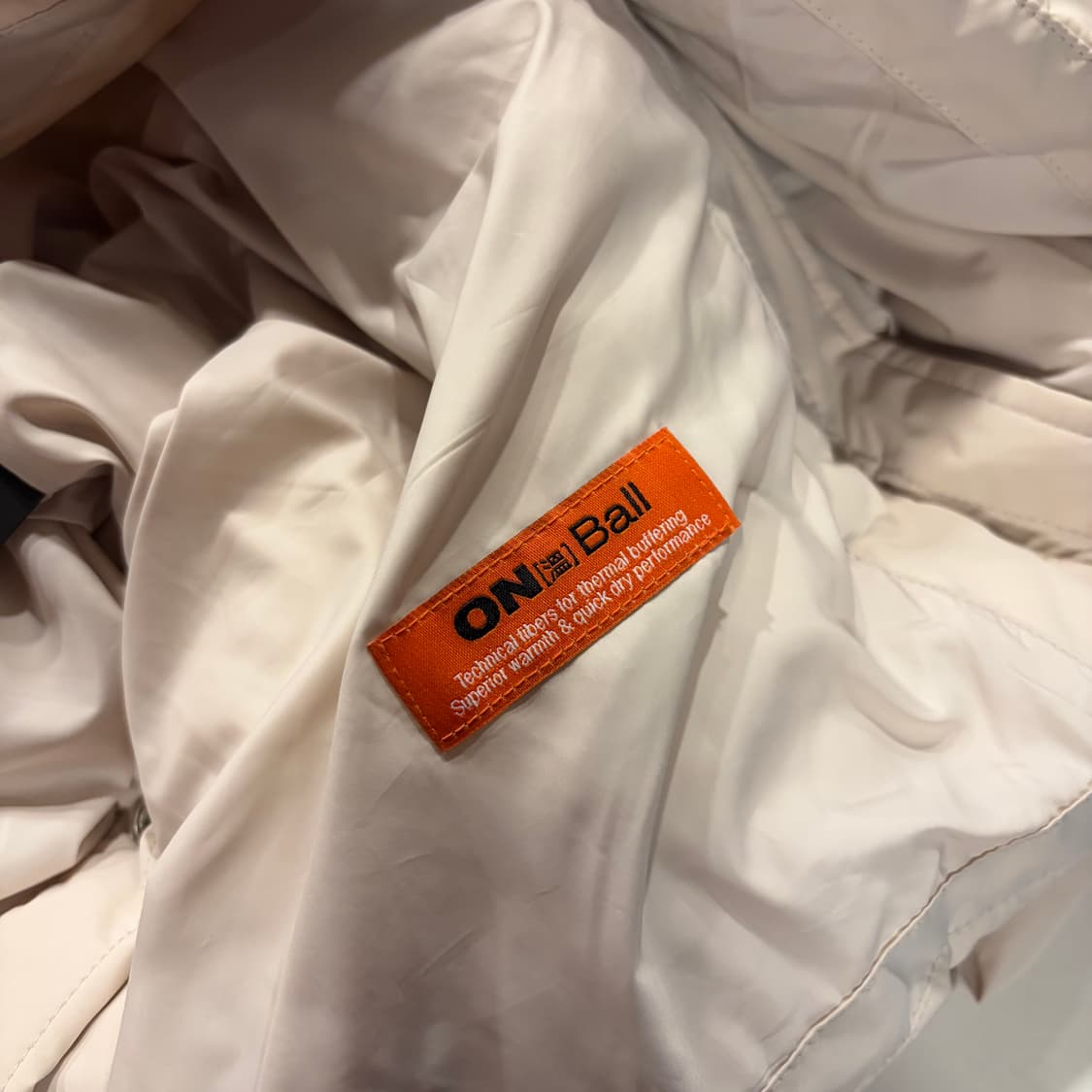 [S] 노스페이스 화이트라벨 번터드 온볼 봄버 패딩 아이보리 C955 상품이미지8