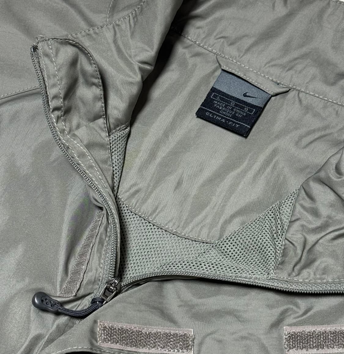 나이키 일본 올드스쿨 카키 크림 바람막이 상품이미지4