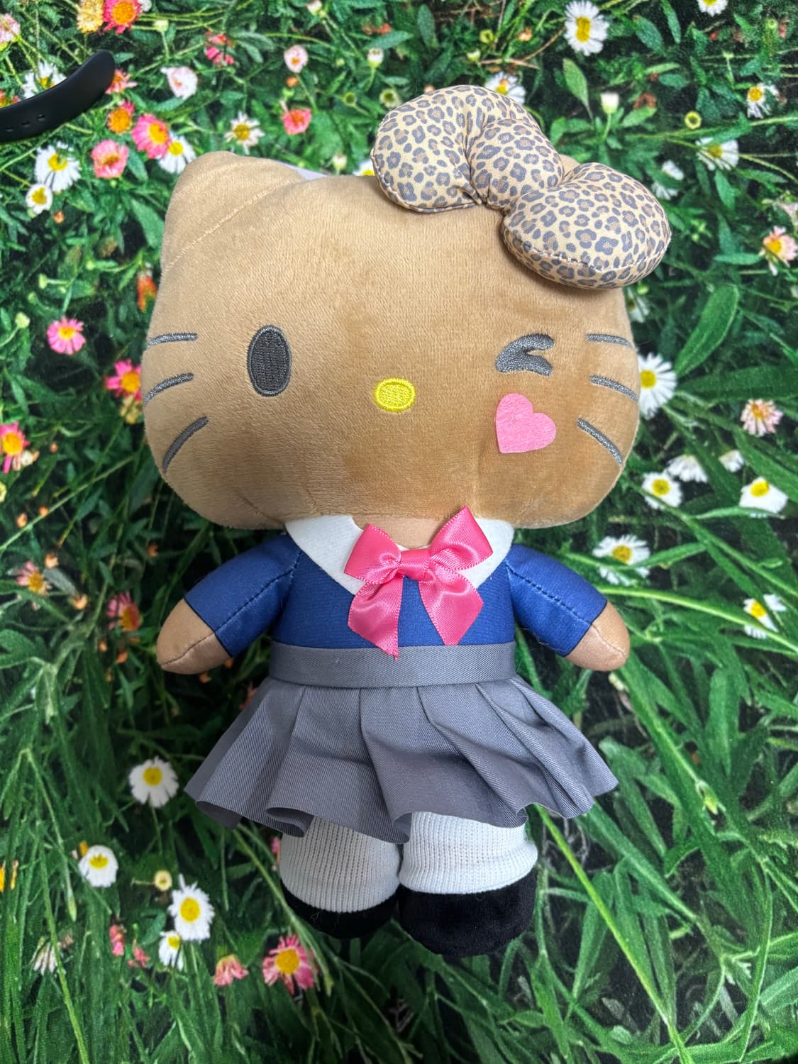 헬로키티 갸루인형(중형) 상품이미지1