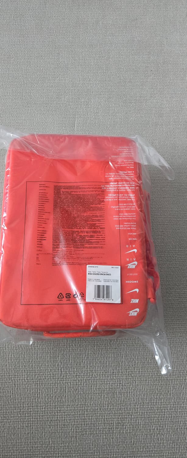 나이키 슈박스 백 8L 상품이미지2