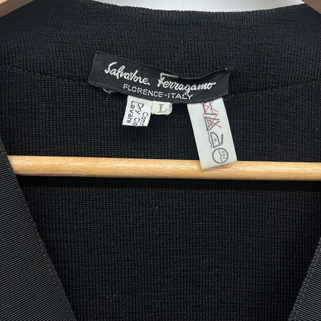 페라가모 블랙 여성 가디건 L 상품이미지4