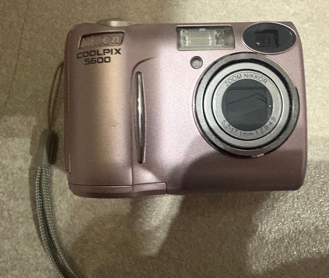 니콘 쿨픽스 5600 상품이미지1
