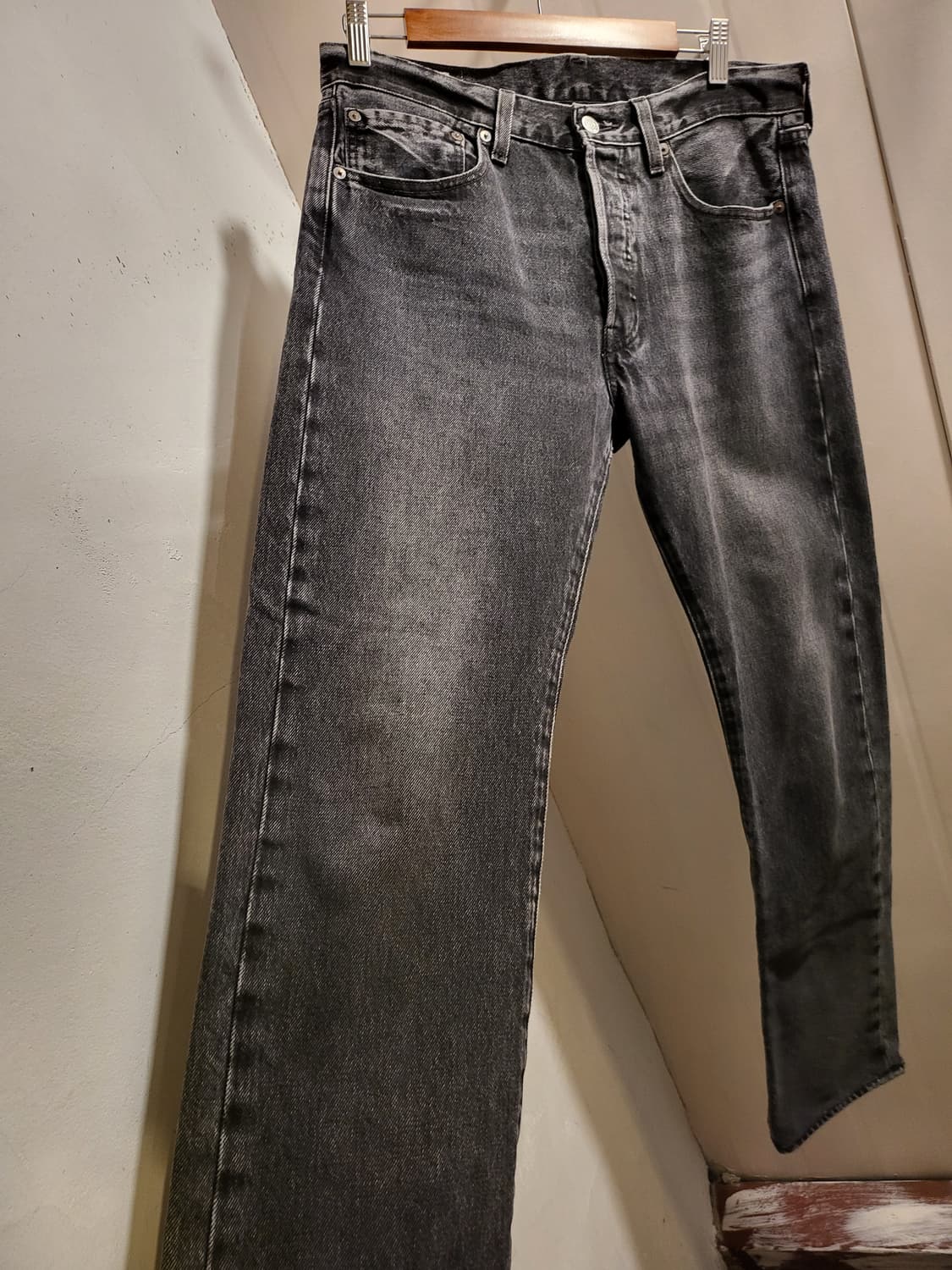 리바이스 501 프리미엄 흑청 데님 W31 L32 상품이미지3