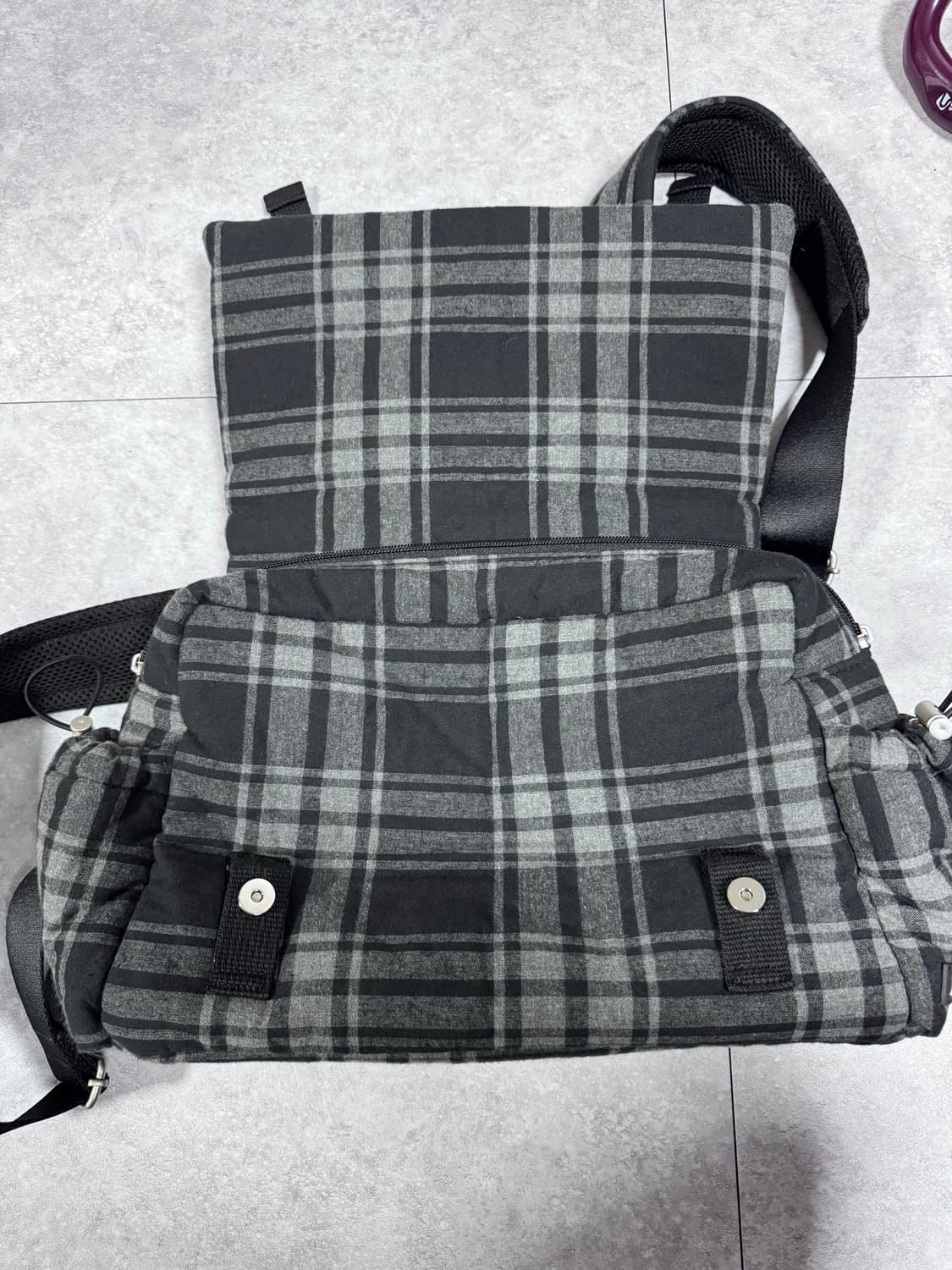 파히섬 네모체크 백 상품이미지3