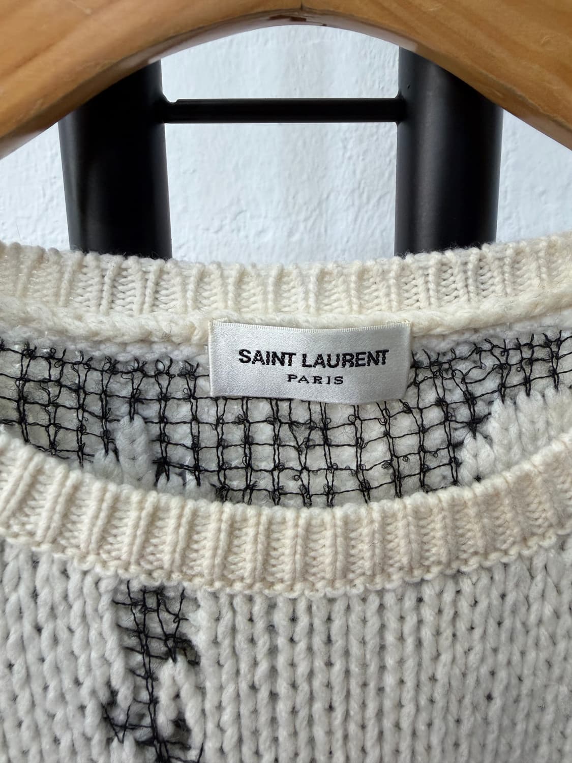 정품) 생로랑 여성 캐시미어99 데미지 디테일 니트 XS 상품이미지6