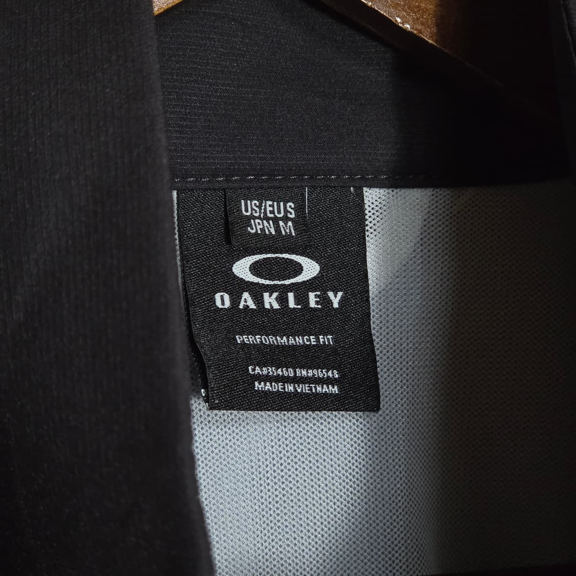 JPN 오클리  블랙 앤 화이트 폴리 집업 상품이미지9
