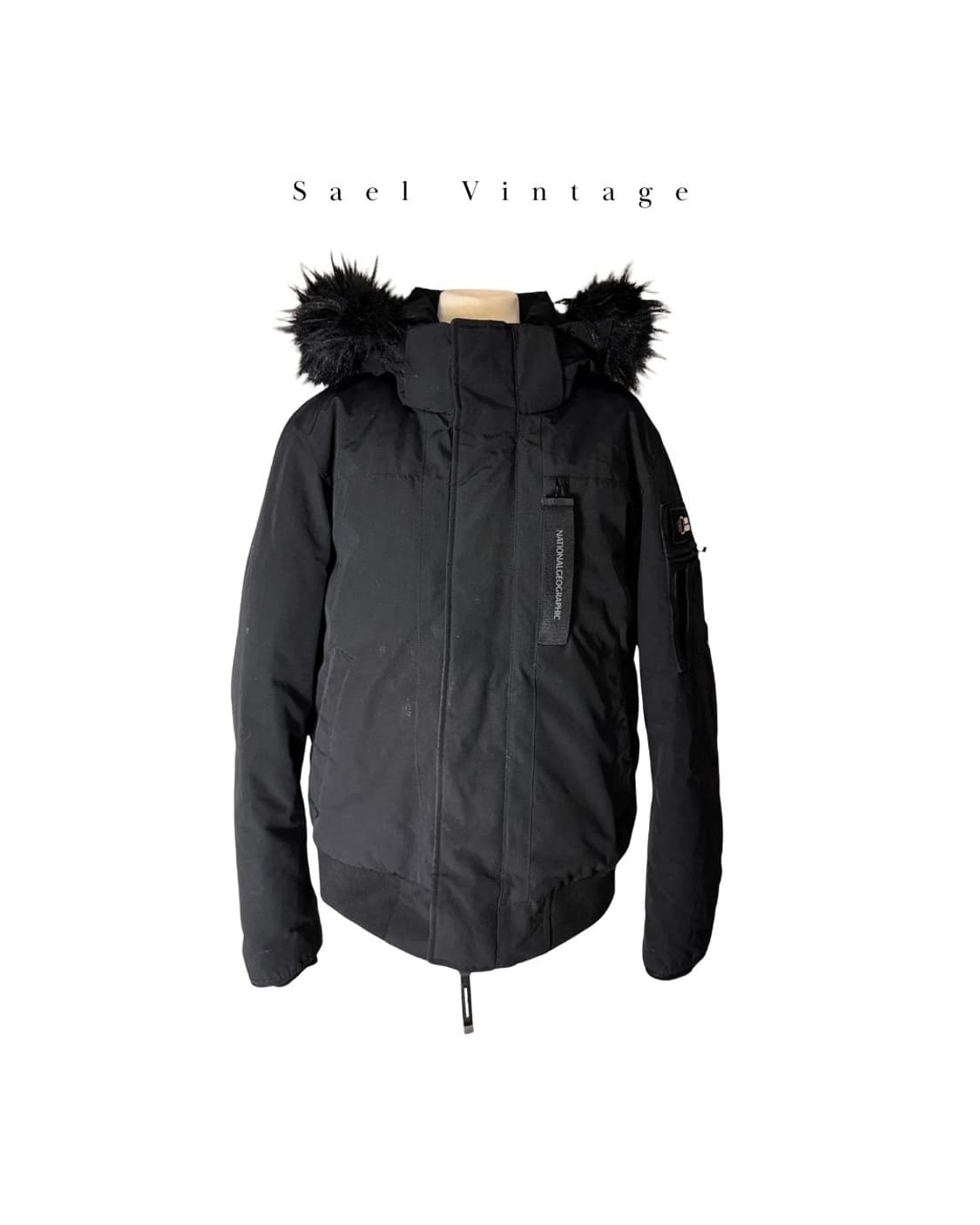 내셔널지오그래픽 타루가 숏 패딩 M 올블랙 상품이미지2