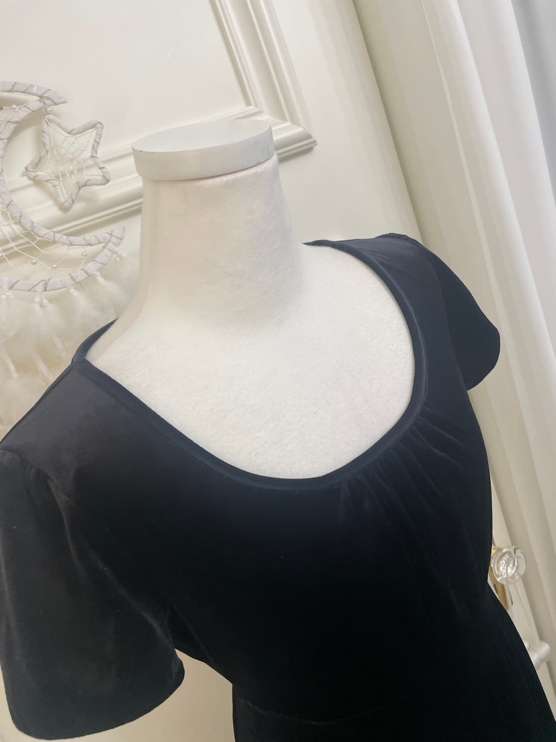 INDIVI black velvet shirring puff basic 상품이미지7