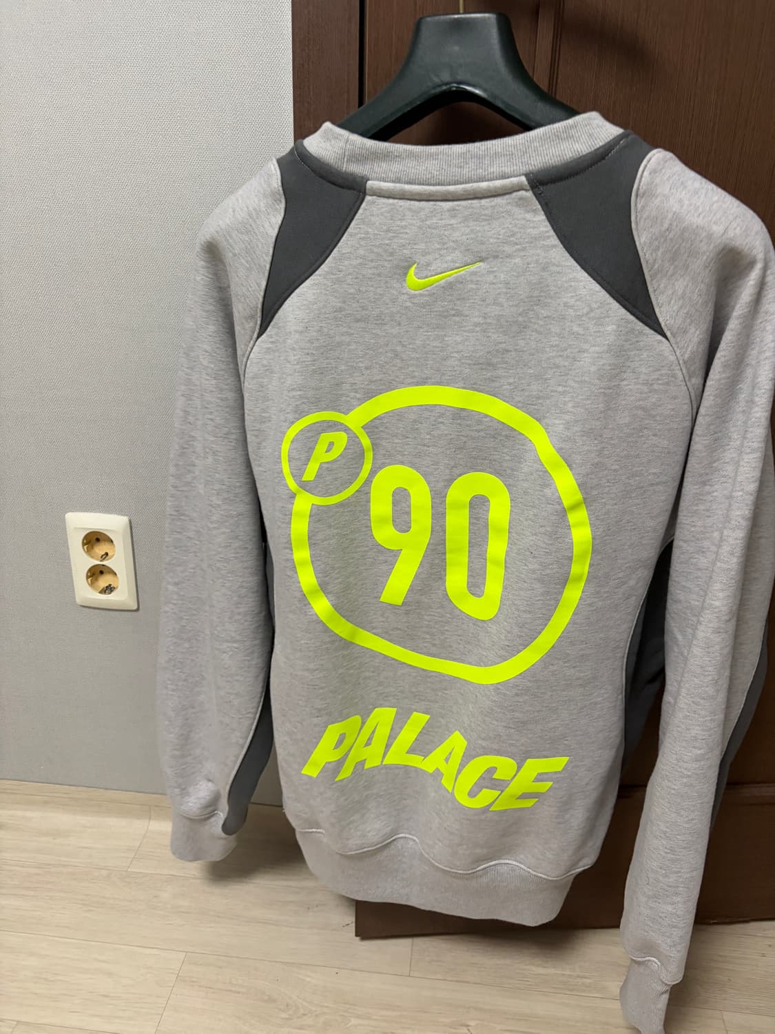 [판매] 팔라스 x 나이키 토탈 P90 크루 그레이 말 -25w 상품이미지4
