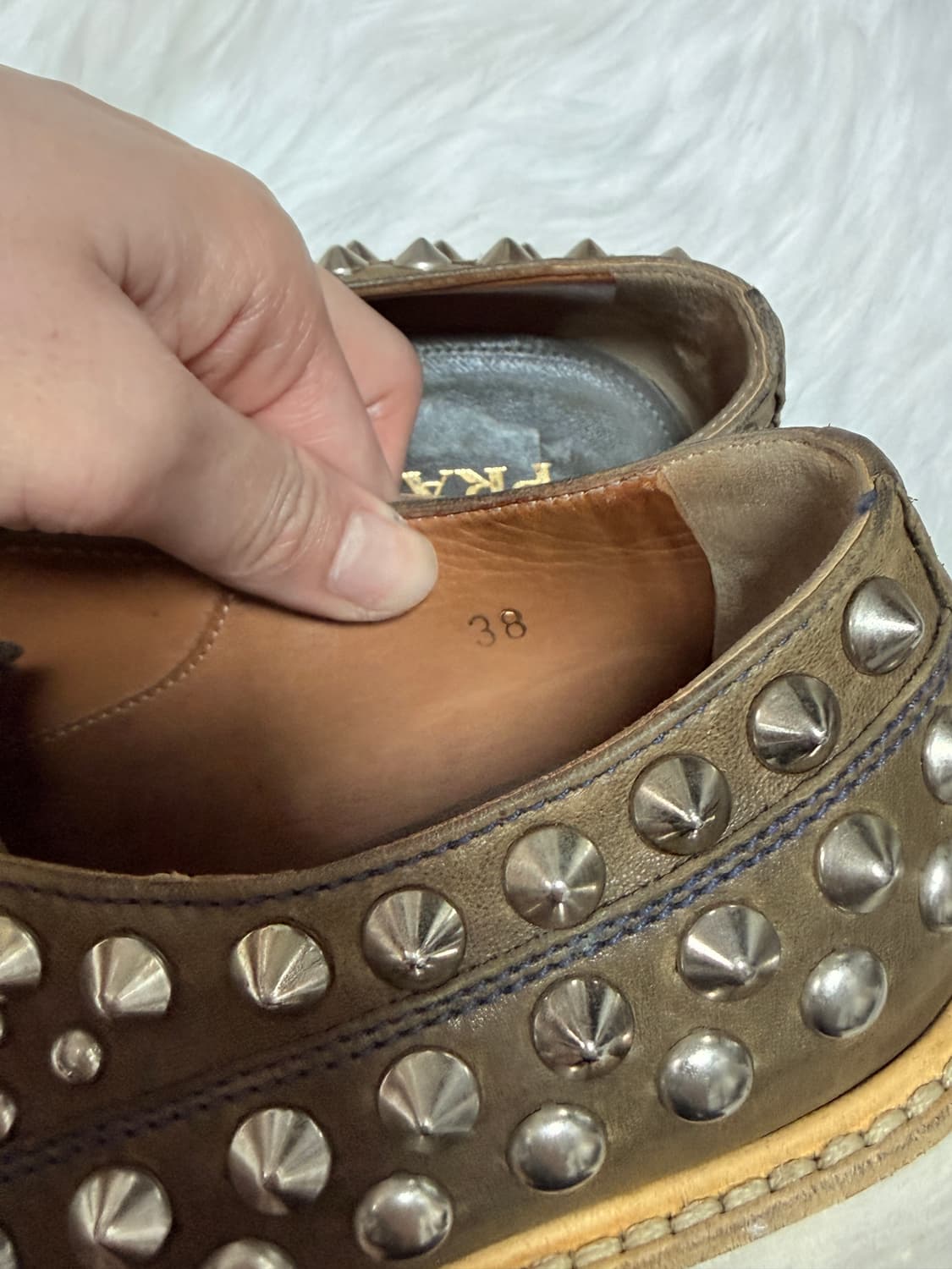 레어 /프라다 아이코닉 스파이크 스터드 플랫폼 옥스퍼드 슈즈(EU 38) 상품이미지7