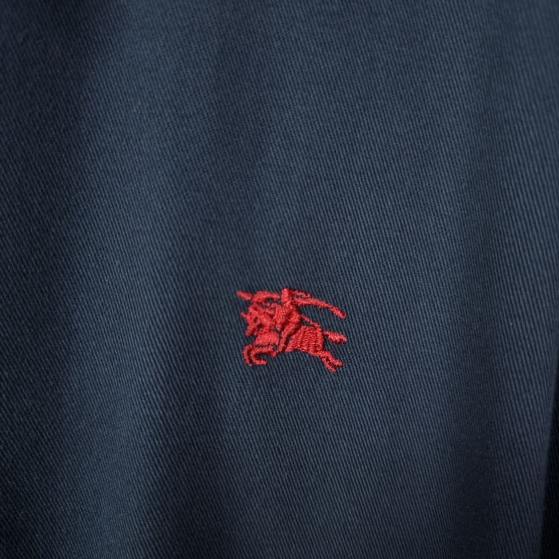 [버버리] 로고 자수 스윙탑 집업 자켓 네이비 P01500 상품이미지6