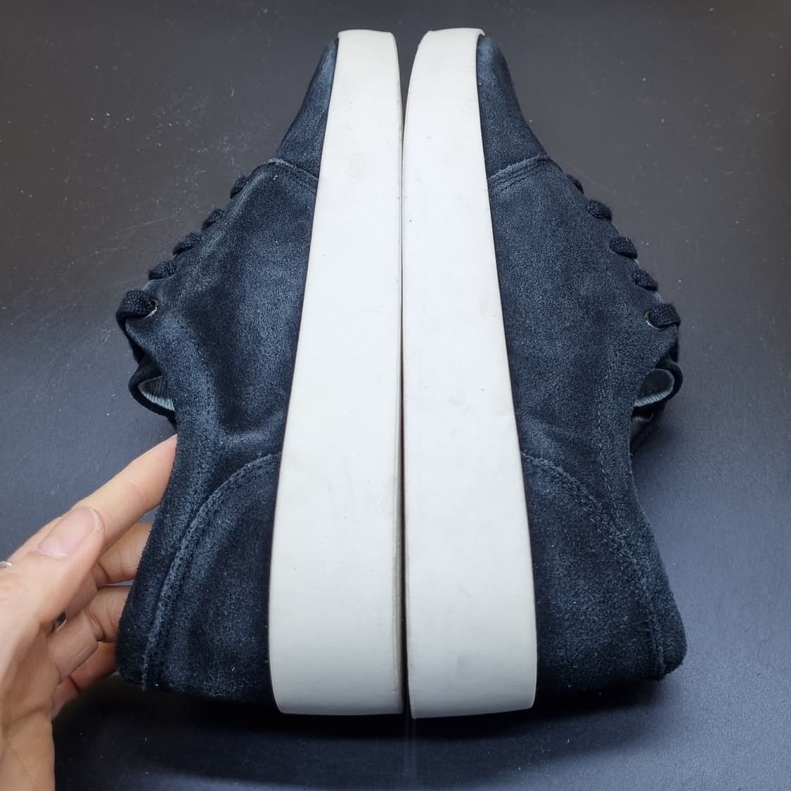 자라 스웨이드 남성스니커즈 실사이즈260  상품이미지5