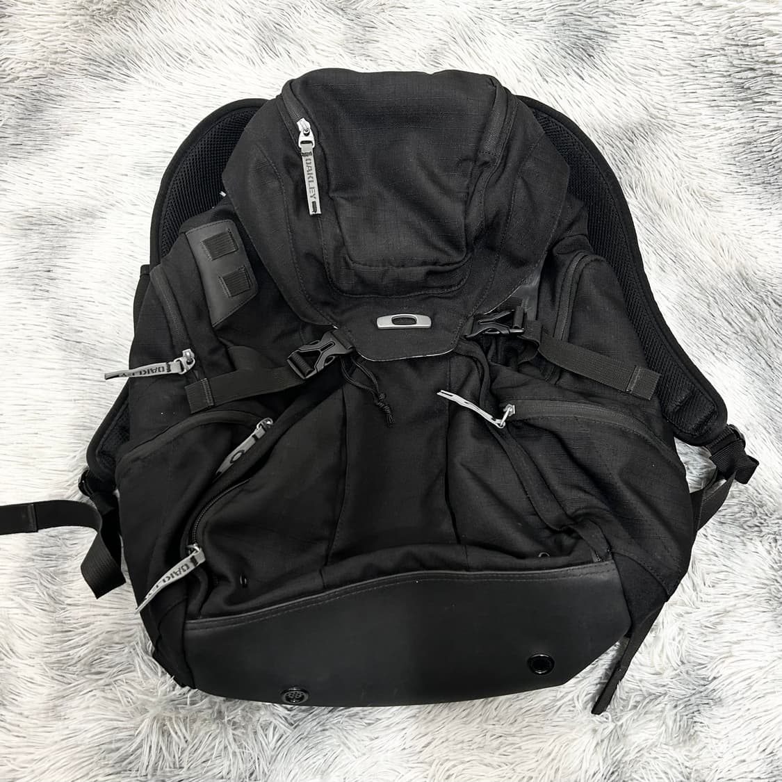 오클리 아이콘 백팩 상품이미지4