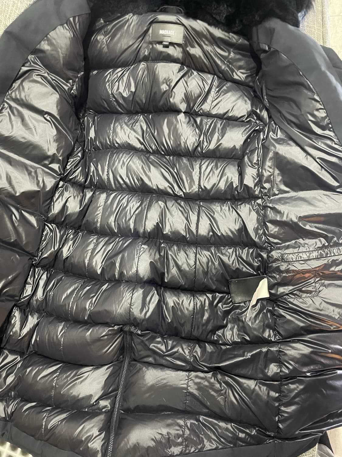 맥케이지 여성 여우털 패딩 XS 블랙 매장판 상품이미지3