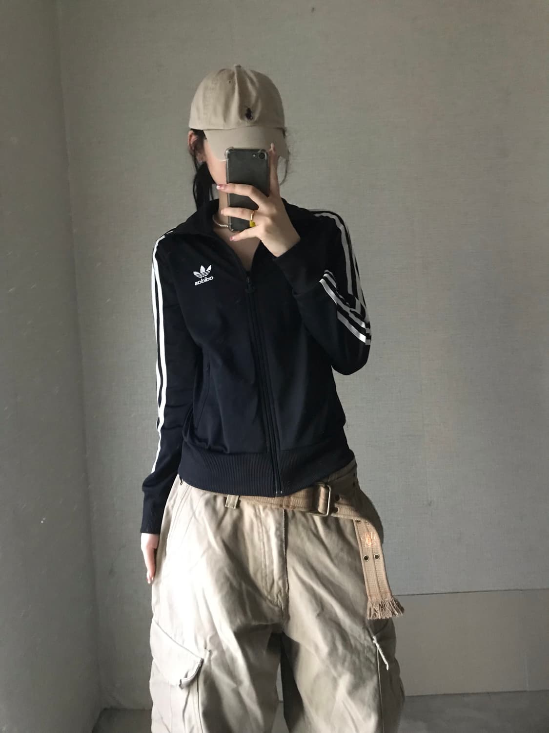 아디다스 블랙 딱붙핏 제니져지 상품이미지5