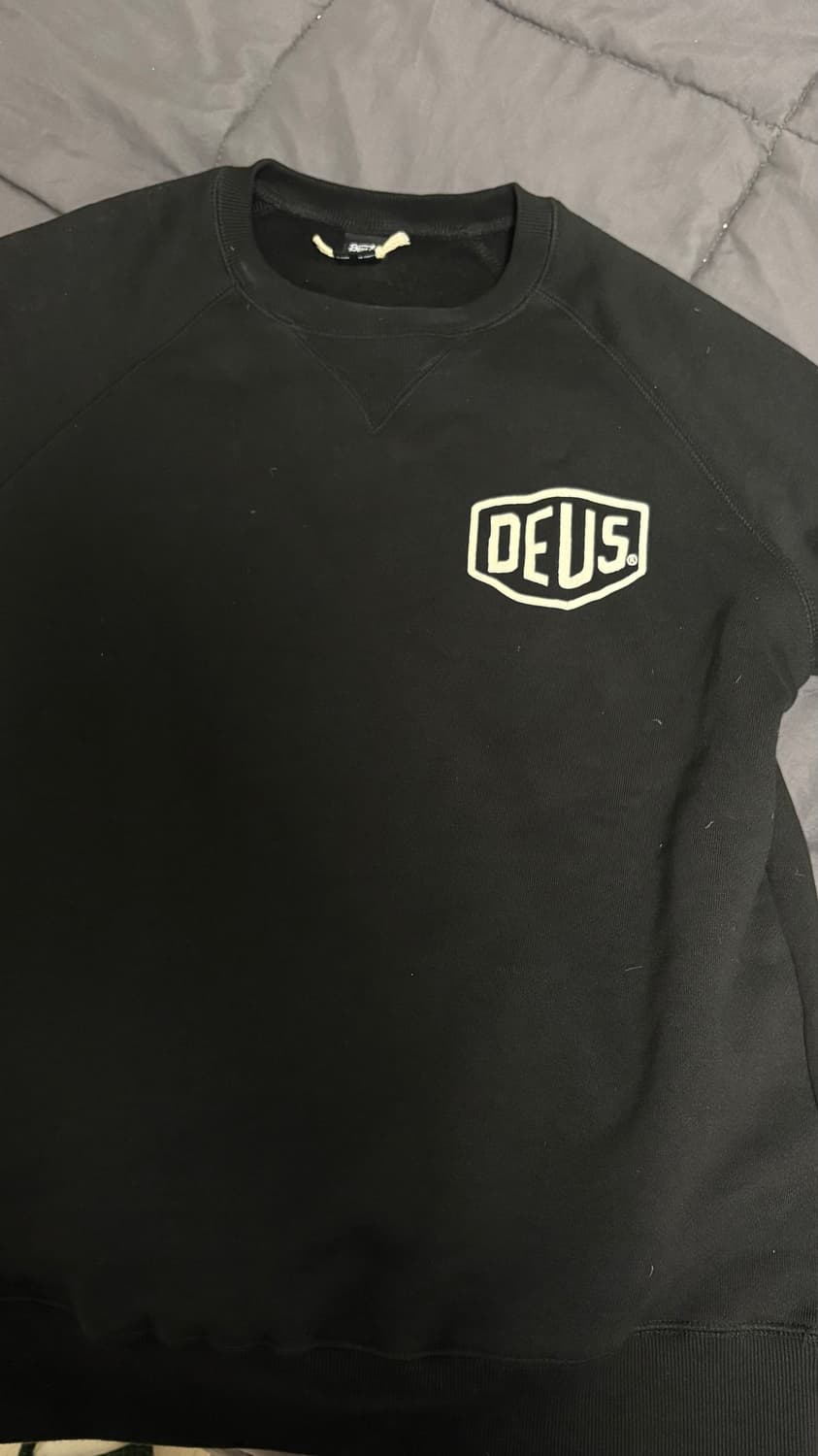 데우스 맨투맨 상품이미지1